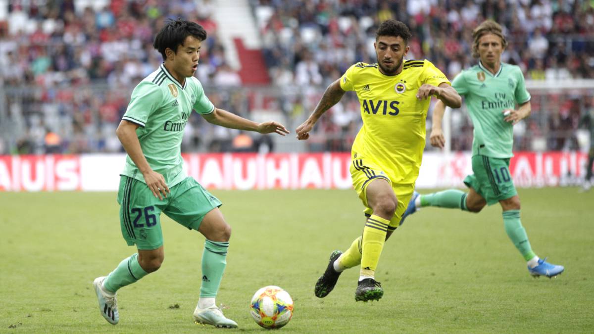'Messi Nhật Bản' chưa cạnh tranh được suất ở đội một Real Madrid Messi Nhật Bản, Kubo, Takefusa Kubo, Real, Real Madrid, Messi Nhật Bản tạo sức ảnh hưởng khổng lồ tại Real Madrid