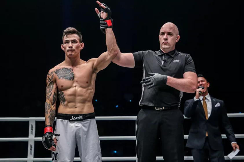 Thanh Le thắng knock-out quá dễ dàng Trực tiếp ONE Championship, trực tiếp ONE, ONE Championship, ONE, link xem ONE Championship, ONE: DREAM OF GOLD, Thanh Le, MMA, Kickboxing