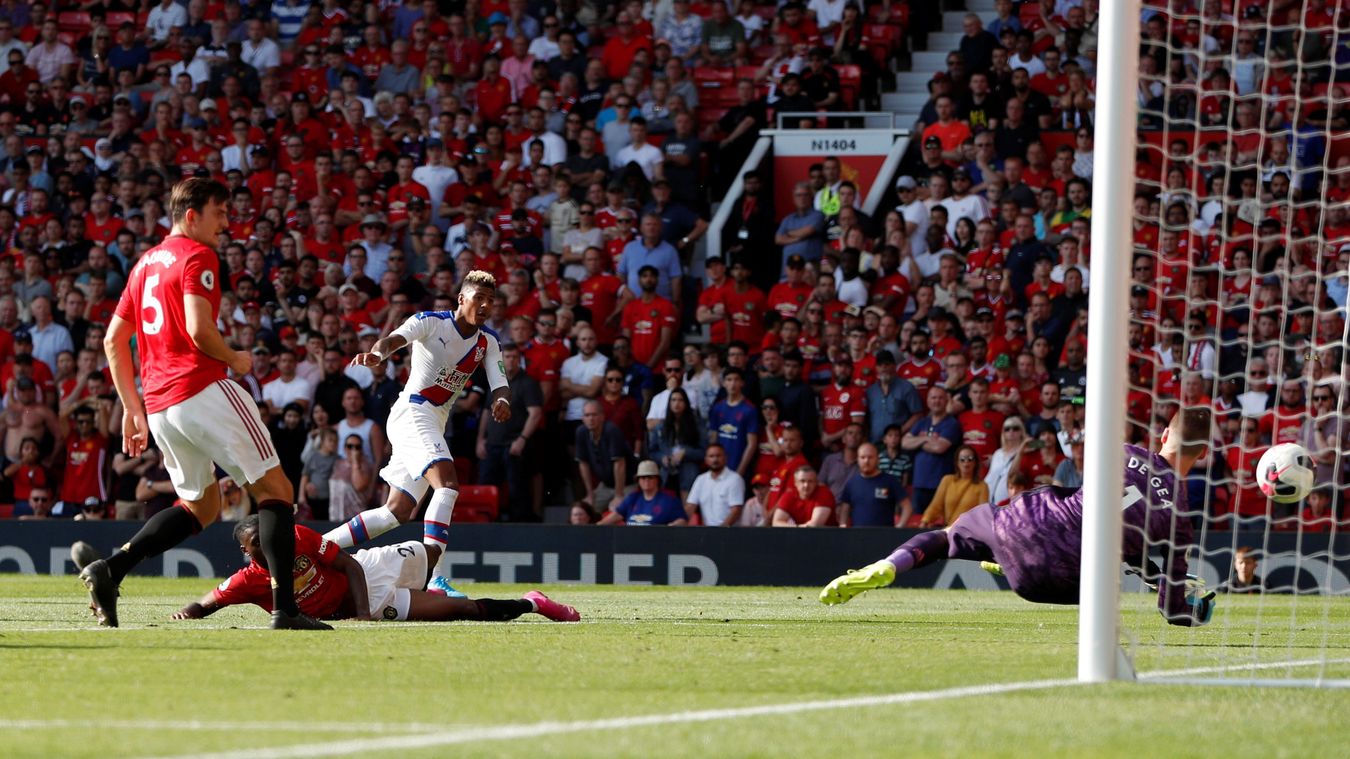 De Gea mắc lỗi trong bàn thua của MU. Ảnh: Premier League MU, MU thua, Fan MU chỉ trích De Gea, De Gea mắc lối, De Gea, Man Utd, Ngoại hạng Anh, MU thua Crystal Palace