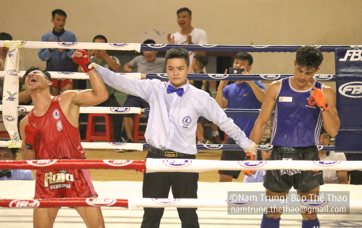 Nguyễn Trần Duy Nhất thua trận đầu tiên ở Việt Nam sau 12 năm. Ảnh: Nam Trung/ Báo Thể thao Nguyễn Trần Duy Nhất, Duy Nhất, Độc co cầu bại, Muay Thai, ONE Championship, Trương Cao Minh Phát, Nguyễn Trần Duy Nhất thua trận