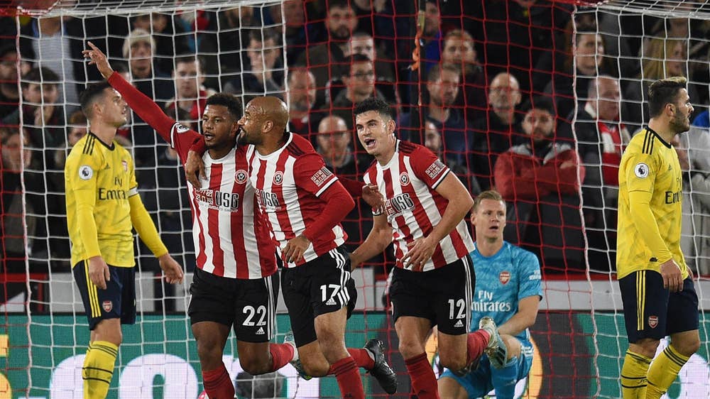 Arsenal bất ngờ ngã ngựa. Ảnh: Internet Arsenal thua Sheffield, Sheffield 1-0 Arsenal, Arsenal, Arsenal là những đứa trẻ, Evra, MU