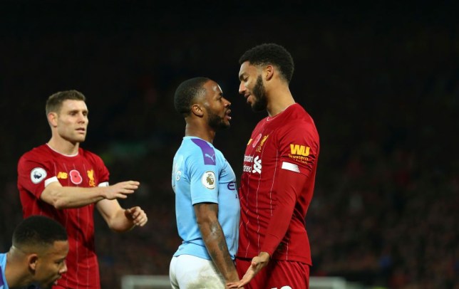 Sterling xô xát với Joe Gomez. Ảnh: Internet Sterling bị loại khỏi ĐT Anh, vòng loại Euro 2020, Sterling, ĐT Anh, Liverpool vs Man City