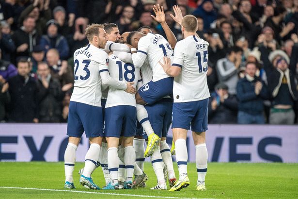 Tottenham hoàn thành mục tiêu trên sân nhà. Ảnh: Internet tottenham