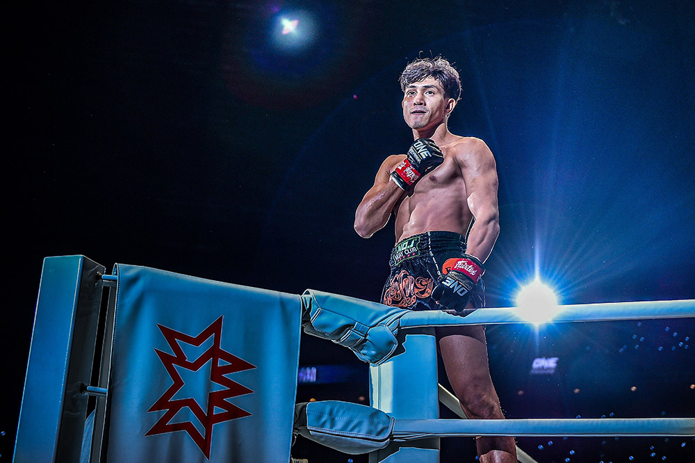 Nguyễn Trần Duy Nhất là độc cô cầu bại của Muay Việt Nam (Ảnh: Onefc) Nguyen tran duy nhat