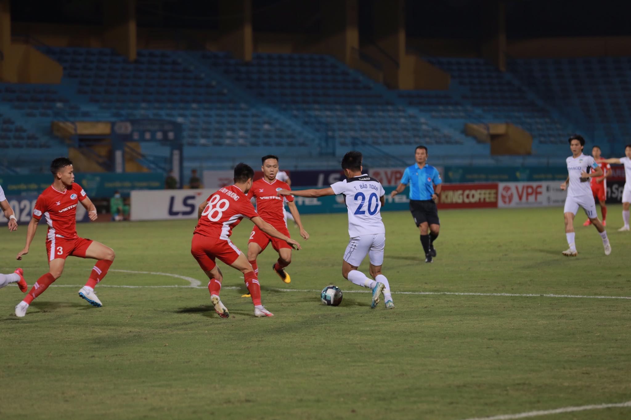 Kết quả bóng đá hôm nay (10/10): Nóng bỏng V-League
