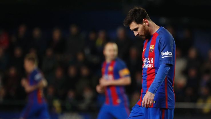 El Pulga sẽ rời Barca? Ảnh: Marca messi abidal