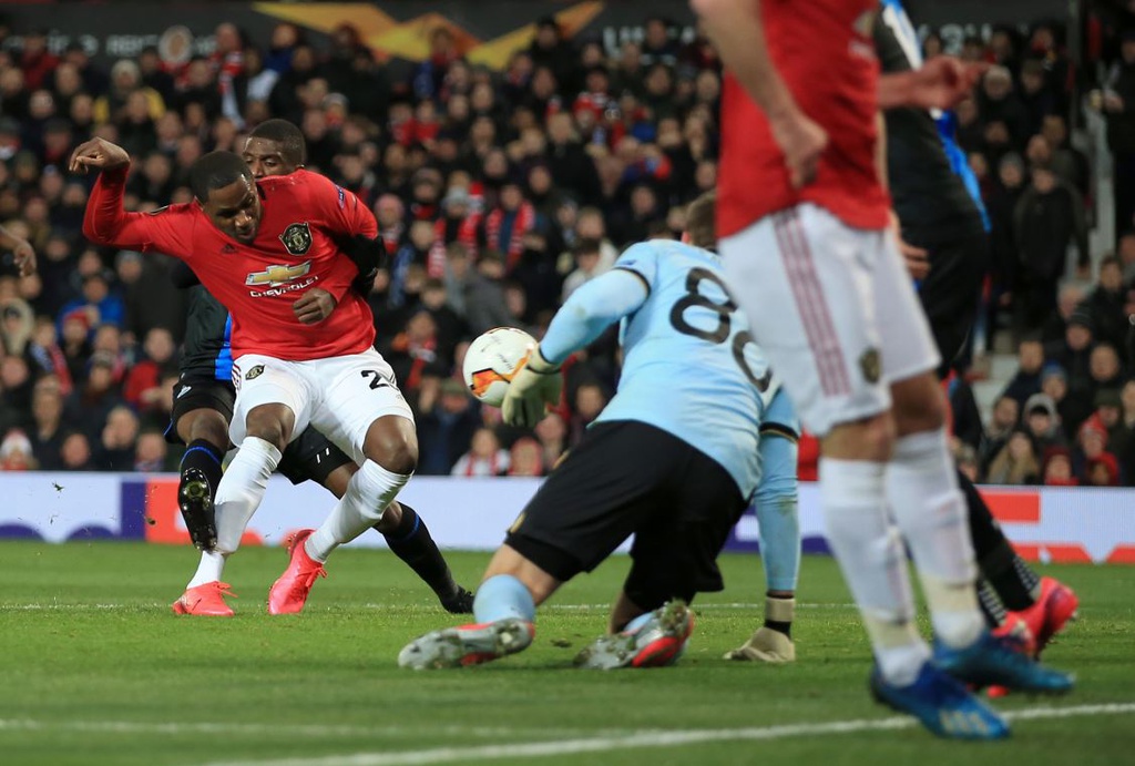 Pha lập công của Ighalo. Ảnh: Getty man utd brugge