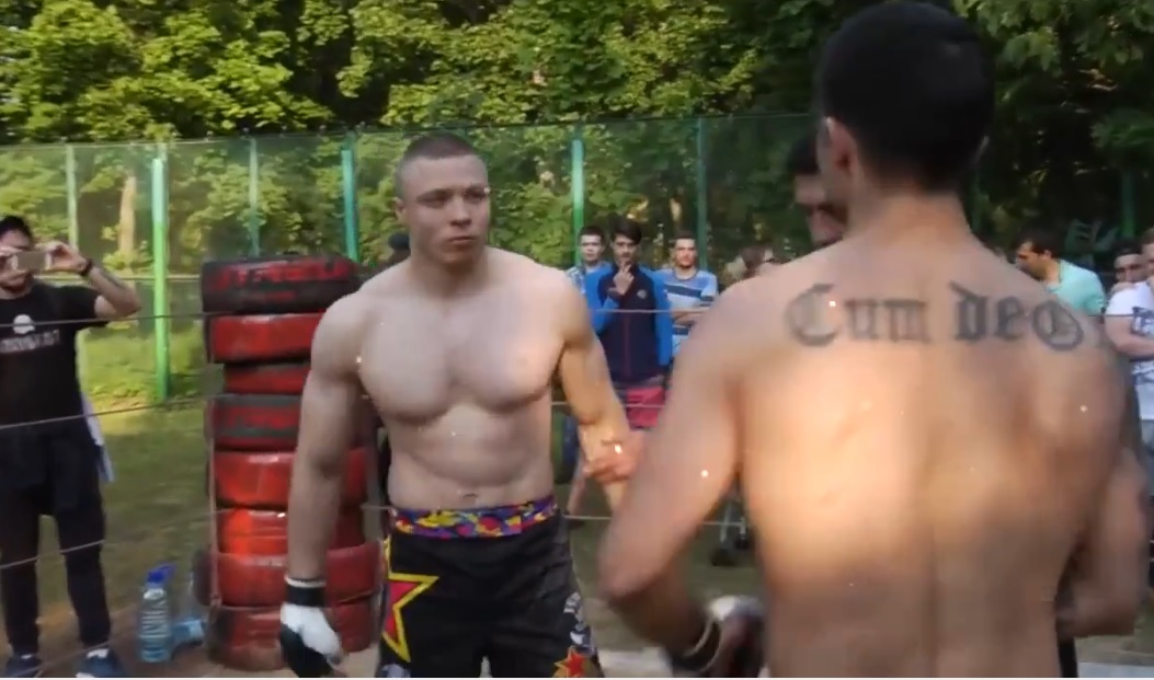 Tay đấm Gymer sở hữu thể hình ấn tượng. Ảnh: ScreenShots mma