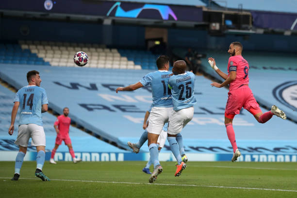 Benzema đánh đầu đẳng cấp. Ảnh: Getty ket qua man city real
