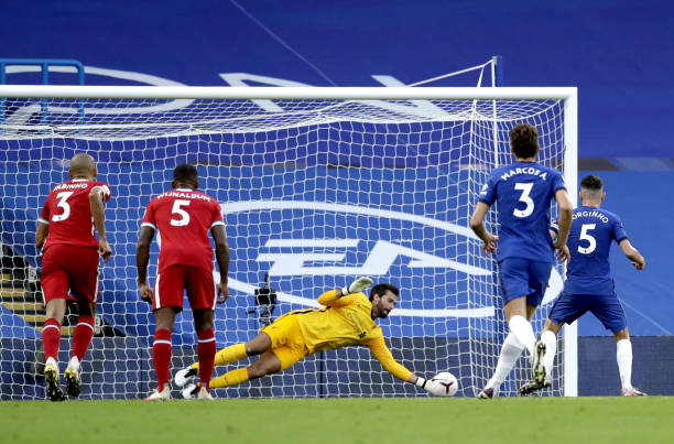 Chelsea 0-2 Liverpool result: missed penalty Photo 1