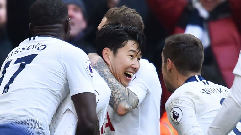 Heung-Min Son sẽ tiếp tục toả sáng mang chiến thắng về cho Tottenham trước Leicester? Soi kèo Tottenham vs Leicester, tỷ lệ kèo Tottenham vs Leicester, Tottenham vs Leicester,
Tottenham, Leicester City, Kèo nhà cái, tỷ lệ kèo