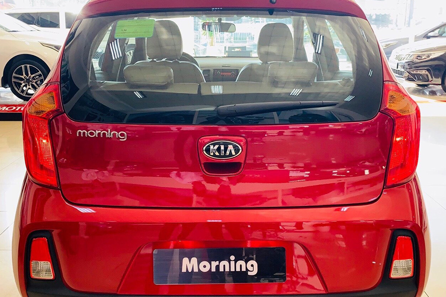 Phần đuôi xe Kia Morning 2020 Phần đuôi xe Kia Morning 2020