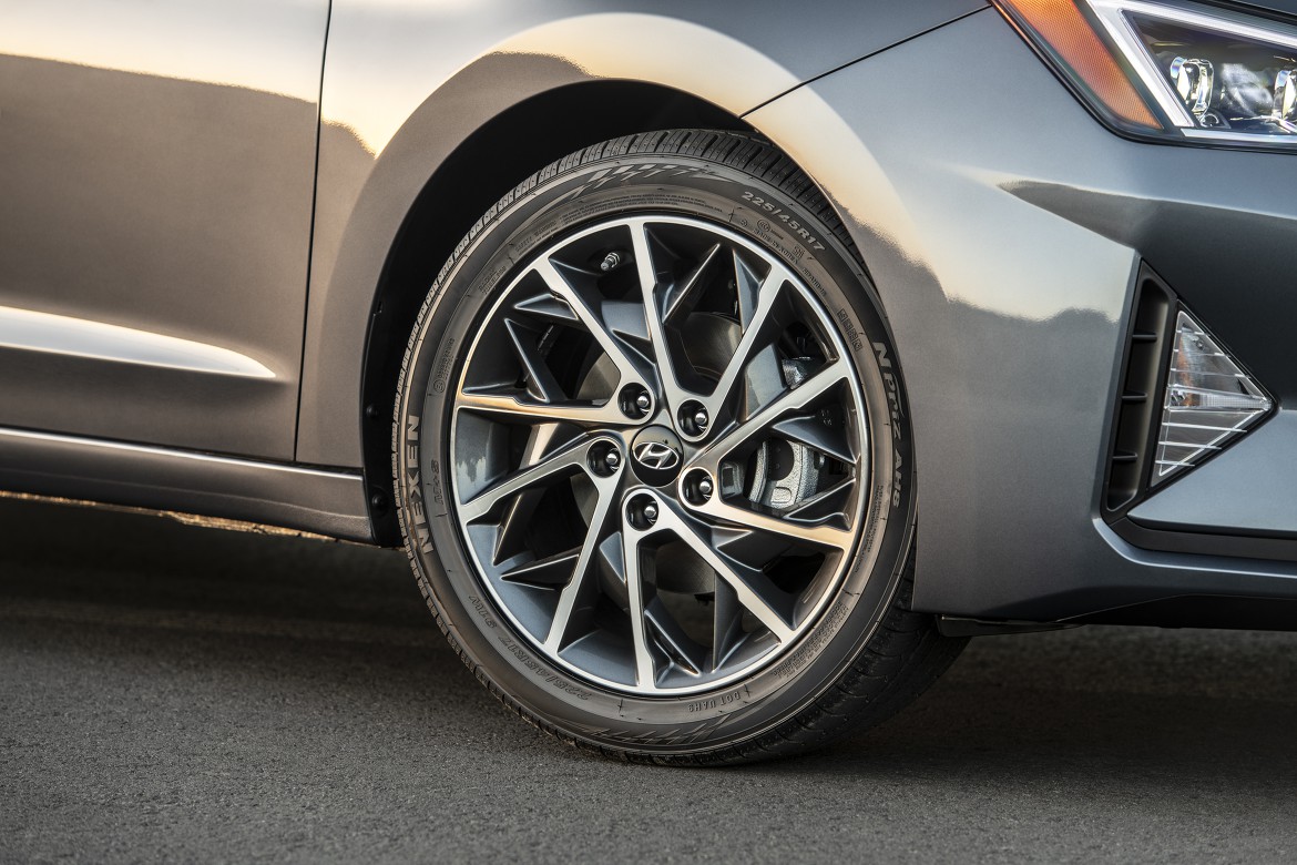Thiết kế Lazang xe Huyndai Elantra 2020