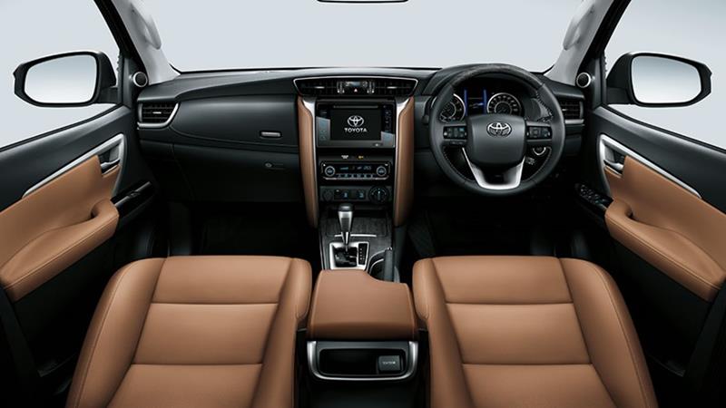 Không gian nội thất Toyota Fortuner 2020