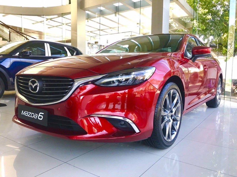 Giá xe Mazda 6 giảm tới 61 triệu đồng, hấp dẫn nhất phân khúc D