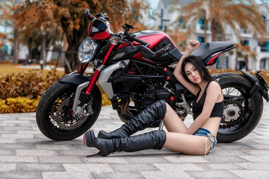 MV Agusta Dragster 800 RR