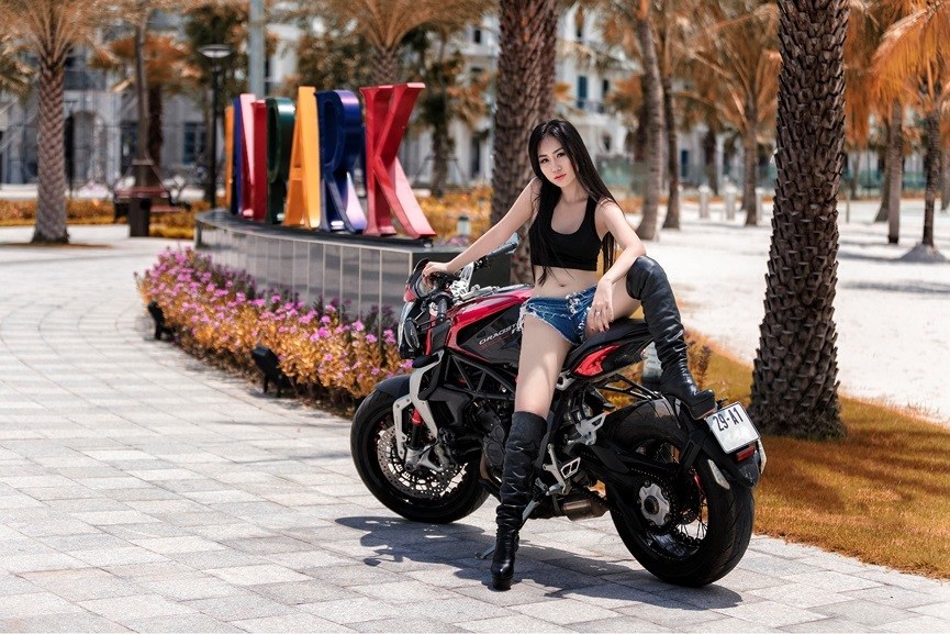 MV Agusta Dragster 800 RR