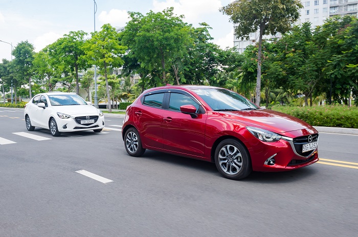 Giá xe Mazda 2 hatchback từ 594 triệu đồng tại Việt Nam gia xe Mazda 2 hatchback