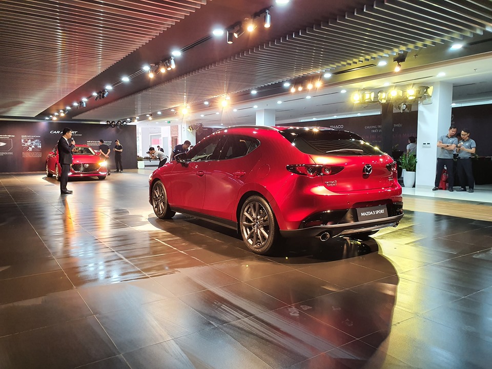 giá xe mới mazda 3