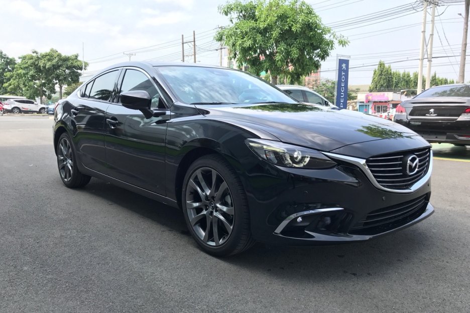 giá xe mazda tháng 12/2018