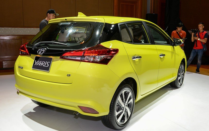 Chi tiết giá lăn bánh Toyota Yaris 2020, thông số kỹ thuật xe và đánh giá xe Toyota Yaris mới nhất.