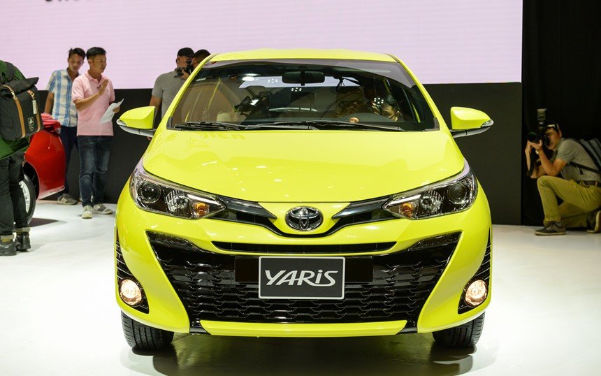 Chi tiết giá lăn bánh Toyota Yaris 2020, thông số kỹ thuật xe và đánh giá xe Toyota Yaris mới nhất.