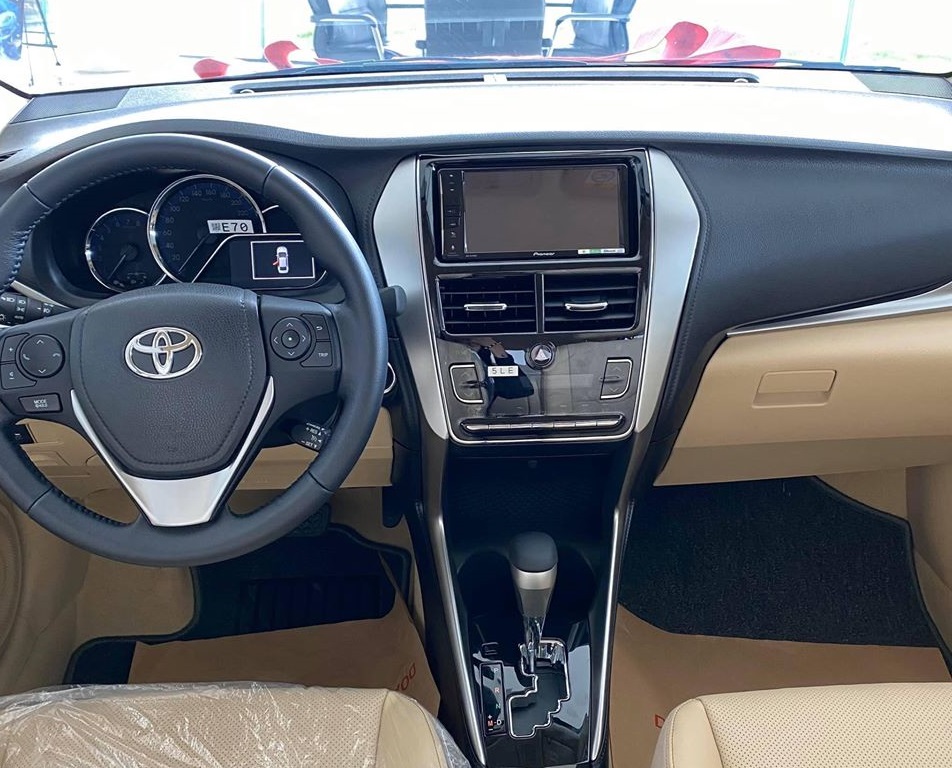 gia xe Toyota Vios