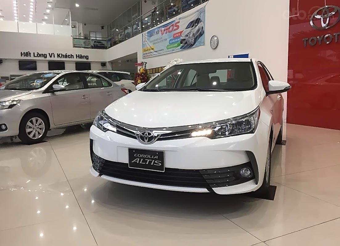 gia xe Toyota Corolla Altis