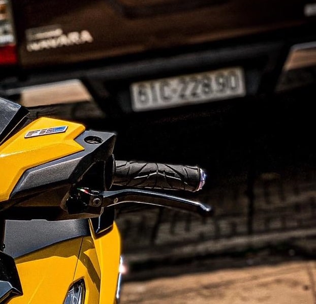 Cùm côn TWM đã được độ để quản lý hệ thống phanh sau. Honda Click