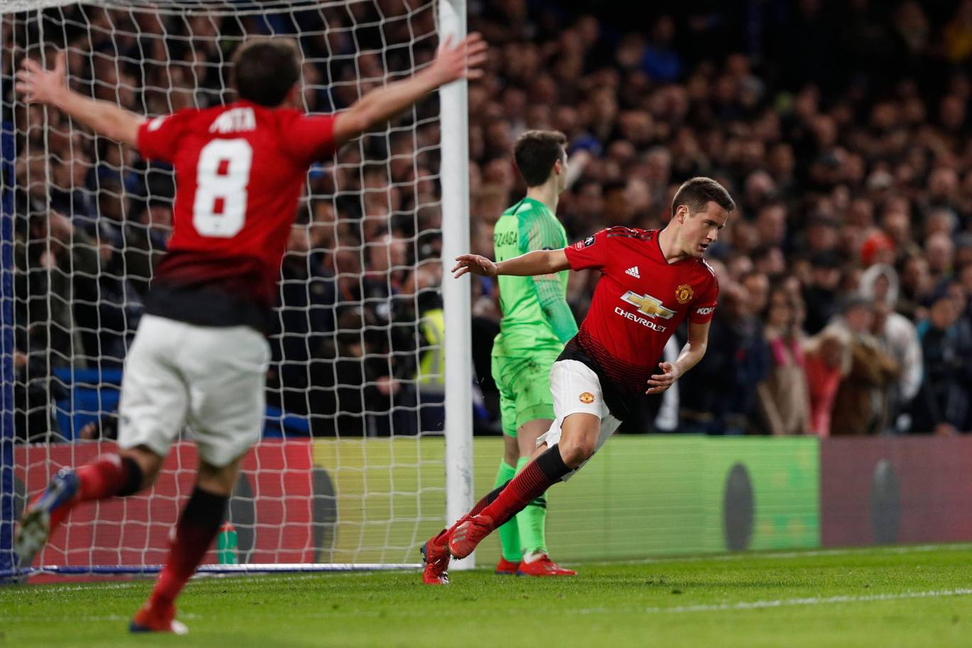 Thay đổi chiến thuật giúp Solskjaer giành thắng lợi Solskjaer, HLV Solskjaer, Chelsea 0-2 Mu, MU, ket qua chelsea vs mu, FA Cup, tin Fa cup, tin bong da