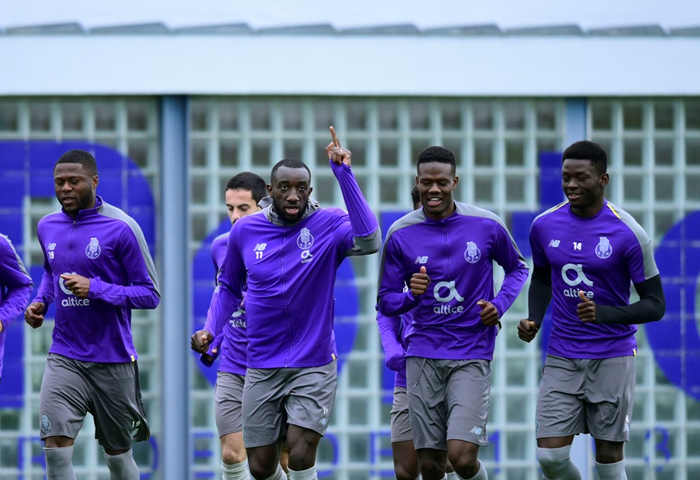 Cầu thủ Porto thoải mái Porto vs Roma, truc tiep Porto vs Roma, link truc tiep Porto vs Roma, xem truc tiep Porto vs Roma, link xem Porto vs Roma