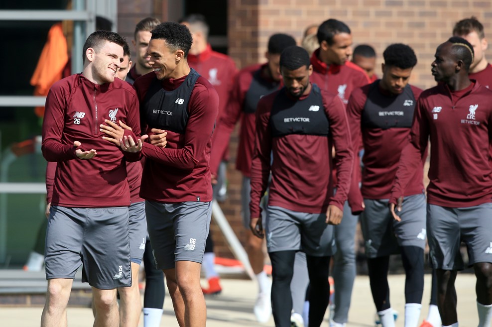 Liverpool tập luyện trước trận đấu Arnold, alexander-arnold, liverpool vs barca, champions league, c1, liverpool vs barcelona, liverpool, barca