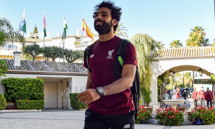 Salah tươi cười đi tập huấn Klopp, jurgen klopp, champions league, c1, liverpool vs tottenham, klopp liverpoo, chung kết c1, chung kết champions league
