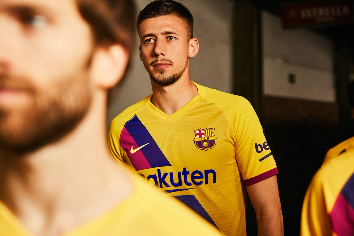 Áo đấu để kỷ niệm 40 năm thành lập lò La Masia barca, barcelona, johan cruyff, áo barca, áo sân khách barca, la masia, clb barca, clb barcelona, lịch sử barca