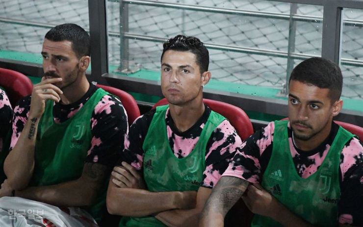 Ronaldo nhận 'mưa chỉ trích từ NHM' ronaldo, hàn quốc, báo hàn, juventus, ronaldo juventus, ronaldo hàn quốc, fan ronaldo, NHM Hàn Quốc, cr7