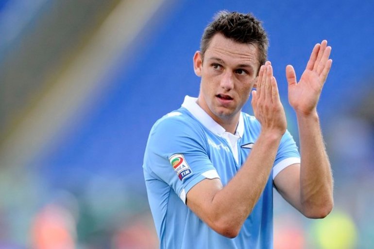MU rất muốn có sự phục vụ của Stefan de Vrij Stefan de Vrij đến MU, MU mua Stefan de Vrij, chuyen nhuong mu,chuyen nhuong man utd, chuyen nhuong 2017, chuyen nhuong mua he
