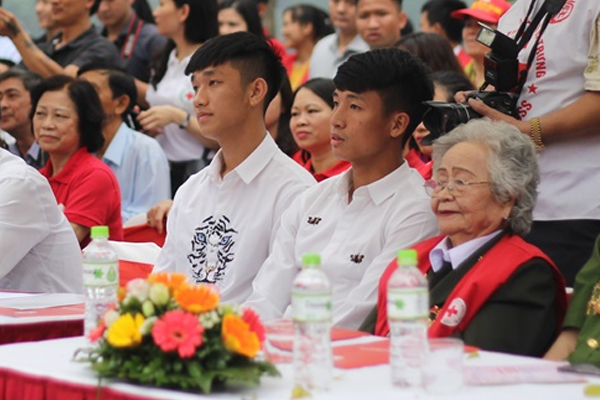 bóng đá Việt Nam, V-League, tin tức V-League, U23 Việt Nam, Tiến Dũng