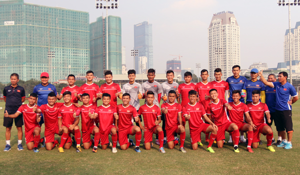 U19 Việt Nam sang Indonesia chuẩn bị cho VCK U19 châu Á 2018 U19 châu Á, tin tức U19 châu Á, U19 Việt Nam, HLV Hoàng Anh Tuấn