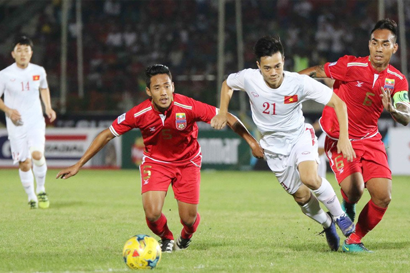 388 đưa tin: 5 điểm nhấn ĐT Myanmar 0-0: ĐT Việt Nam: Chia điểm đáng tiếc Viet-nam-vs-myanmar-gianh-ve-som-vao-ban-ket1542591544