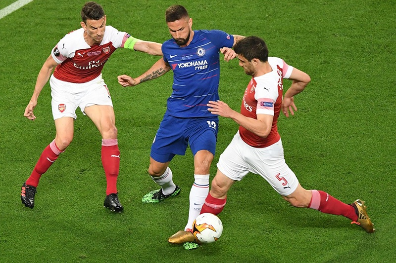 Giroud trong ngày gặp lại đội bóng cũ thi đấu khá năng nổ, qua đó gây sức ép cho đối phương kết quả Europa League, kết quả Chung kết C2, Chelsea 4-1 Arsenal, ket qua ck c2, Arsenal, Chelsea