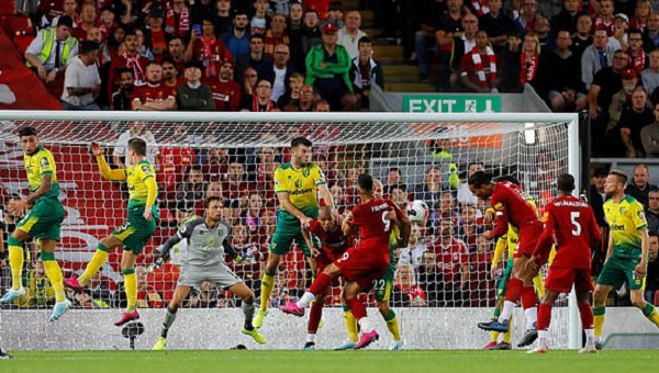 Van Dijk đánh đầu sau quả đá phạt góc của Salah Liverpool vs Norwich, Liverpool đấu với Norwich, trực tiếp Liverpool vs Norwich, link xem Liverpool vs Norwich