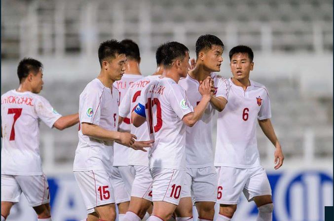 April 25 là đội bóng thiên về lối chơi sức mạnh và thể thình. Ảnh: Goal.com