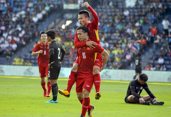 ĐT Việt Nam, ĐT Thái Lan, Milovan Rajevac, AFF Cup 2018, Chanathip, Park Hang Seo, 