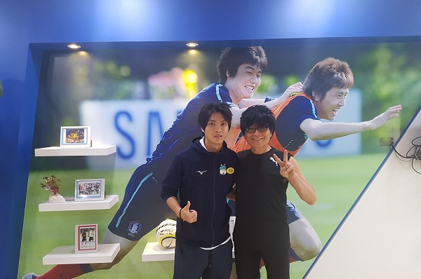 Bác sĩ Choi Ju-young, HAGL, Park Ji sung, Tuấn Anh, Chung Hae Seong