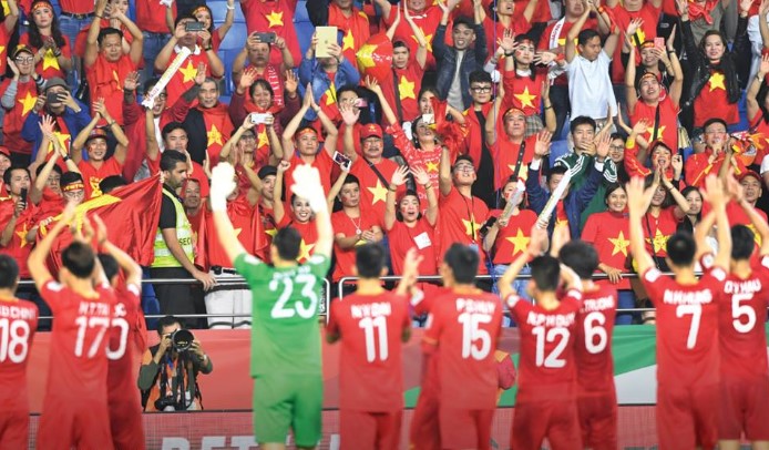 CĐV Việt Nam phải mua vé đắt hơn người Thái