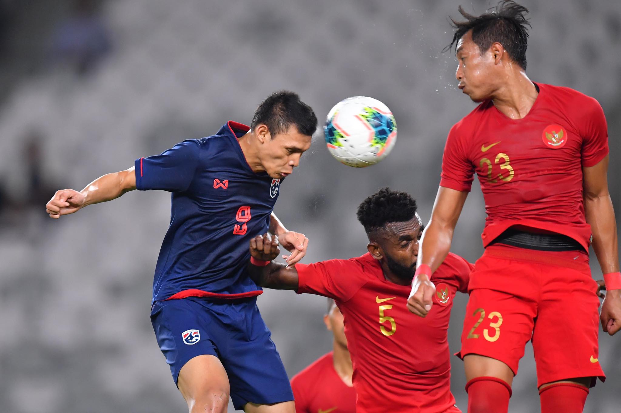 CĐV Indonesia thất vọng vì thành tích của đội nhà.