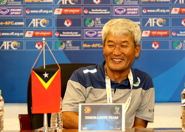 HLV U16 Đông Timor khen U16 Việt Nam chơi tốt