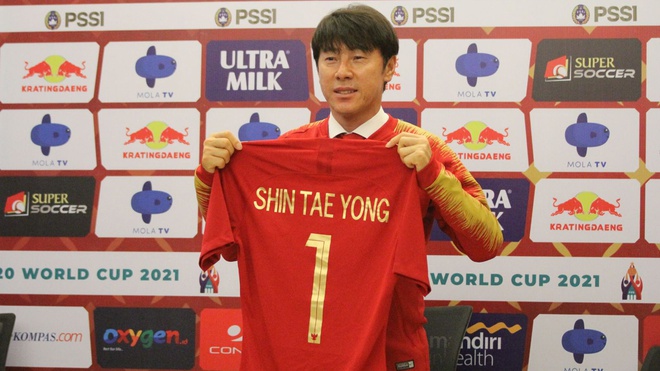 Tân HLV Indonesia coi ông Park như một người thầy (ảnh: PSSI) hlv indonesia shin tae young