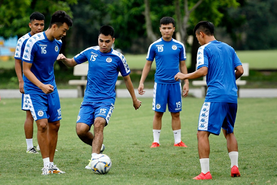 Midfielder Duc Huy the big battle against Ho Chi Minh City club  