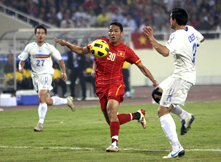 The Philippines vs Vietnam My Dinh stadium  AFF Cup 2010